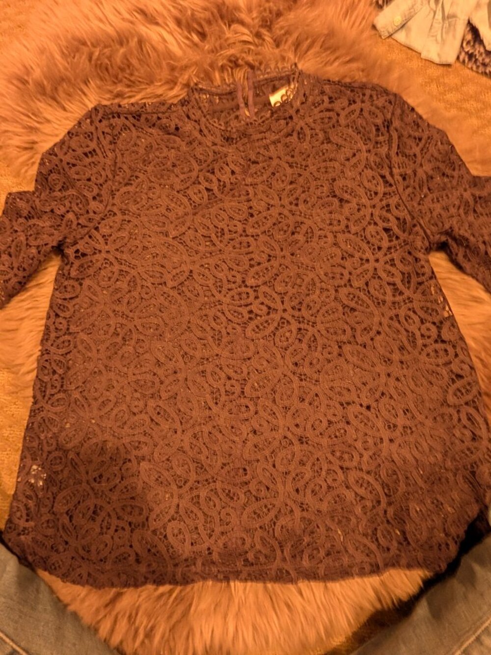 GREY LACE TOP !